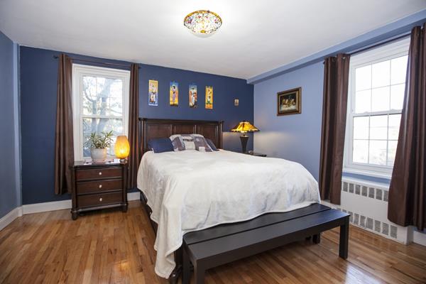 140-21 Burden Crescent Briarwood Queens NY 11435