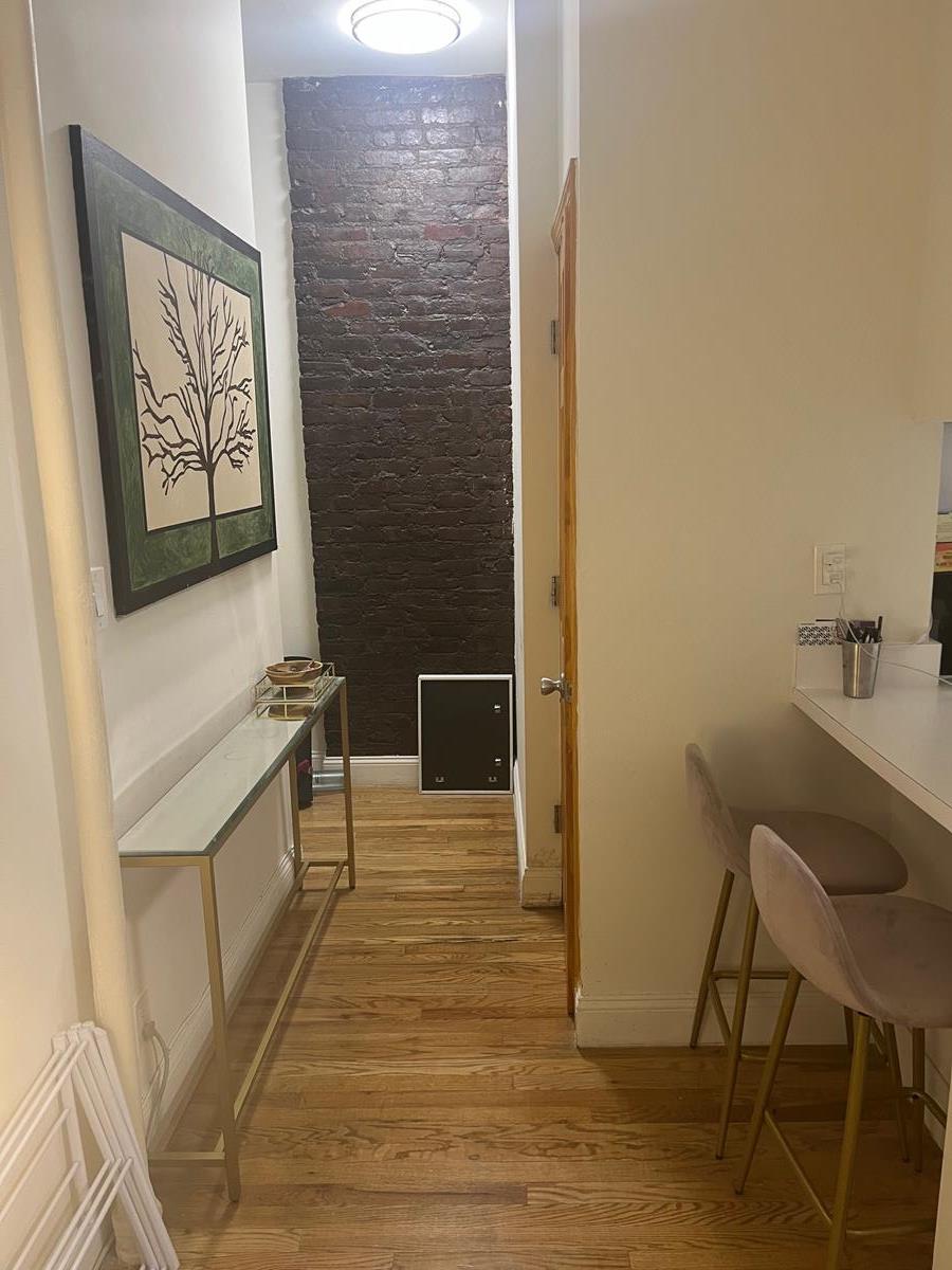 234-236 Thompson Street 7 Greenwich Village New York NY 10012
