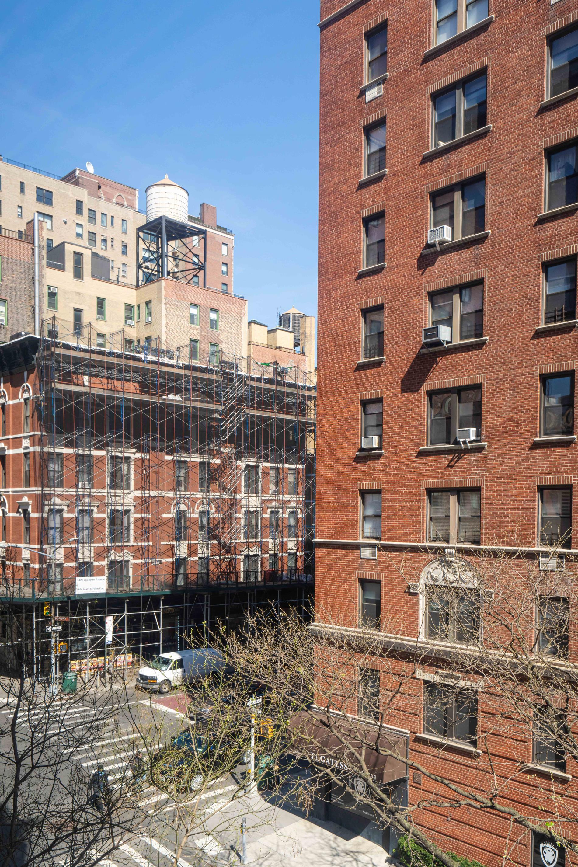 150 East 93rd Street 4-D Carnegie Hill New York NY 10128