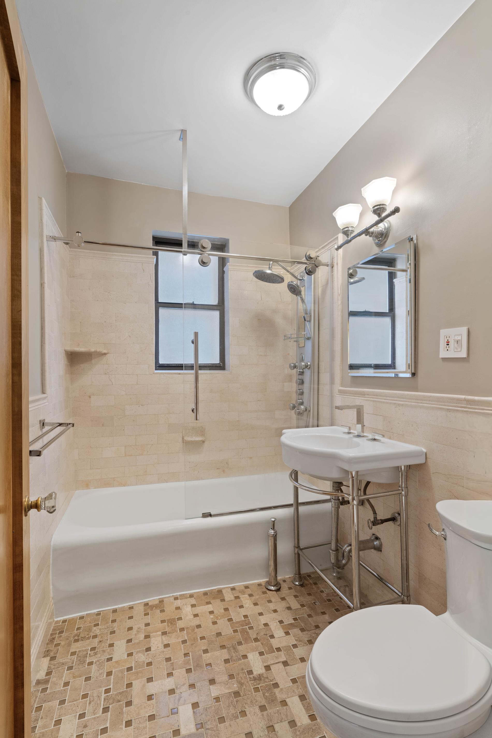 150 East 93rd Street 4-D Carnegie Hill New York NY 10128