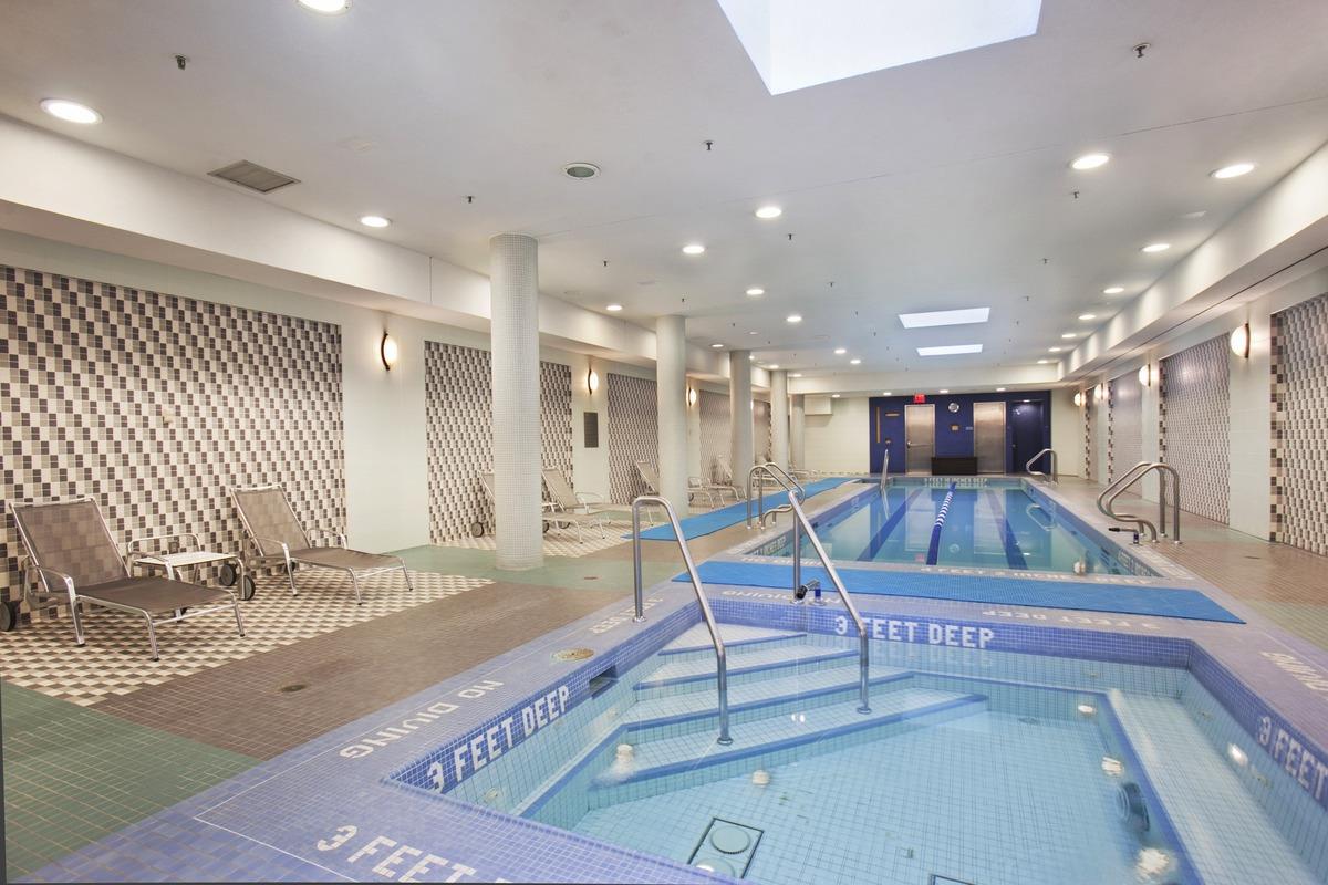120 Riverside Boulevard, #4R