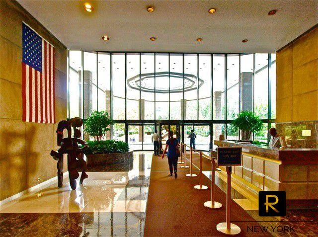 330 East 38th Street Murray Hill New York NY 10016