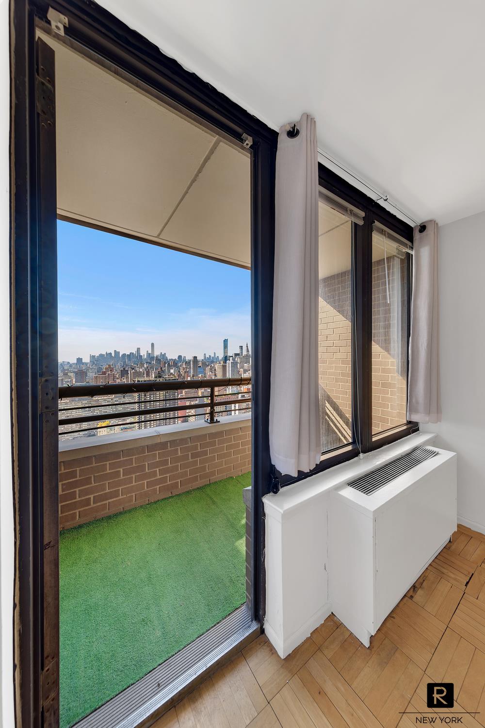 330 East 38th Street Murray Hill New York NY 10016