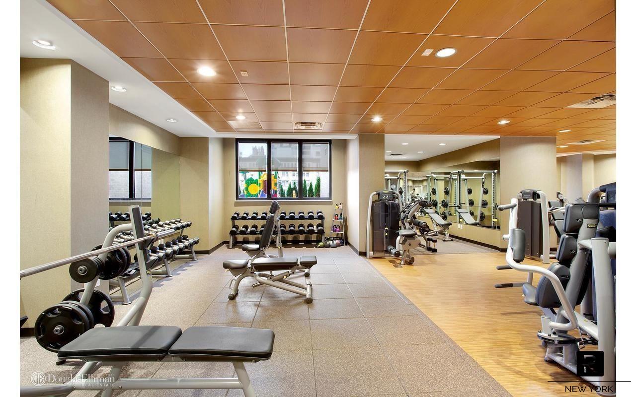 330 East 38th Street Murray Hill New York NY 10016