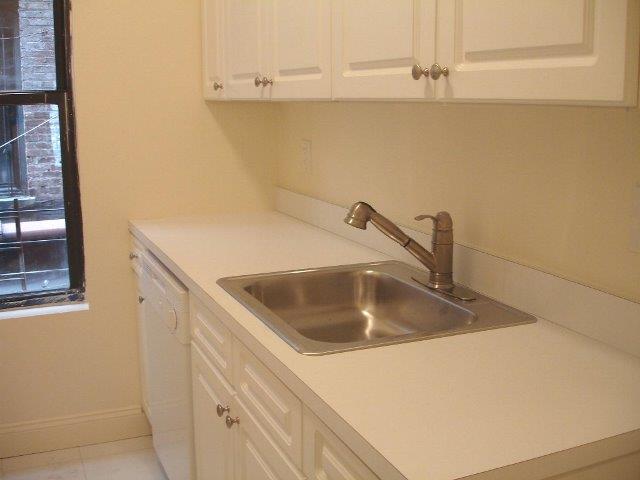 502 Amsterdam Avenue 22 Upper West Side New York NY 10024