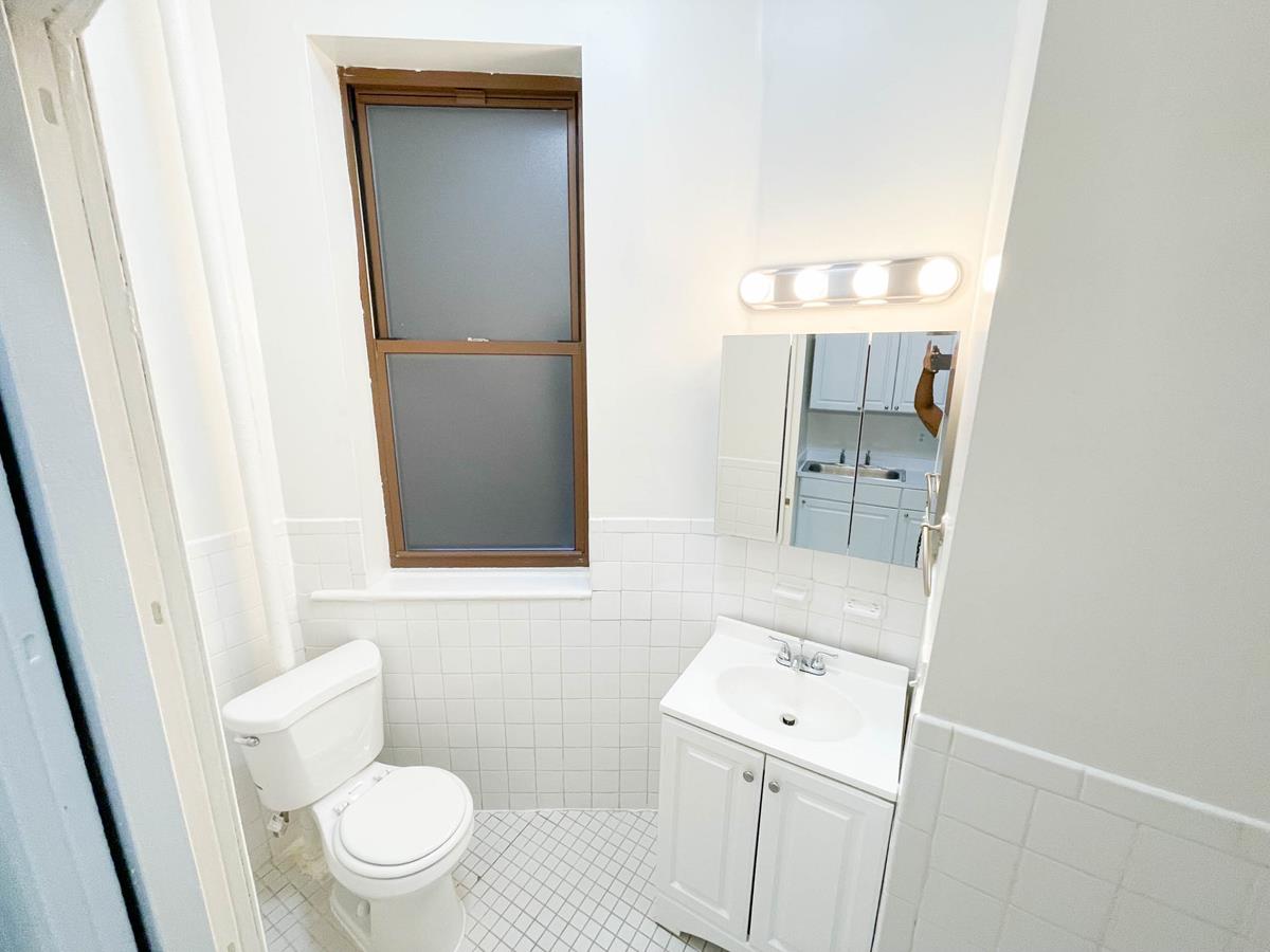 523 Hudson Street 1-RS W. Greenwich Village New York NY 10014