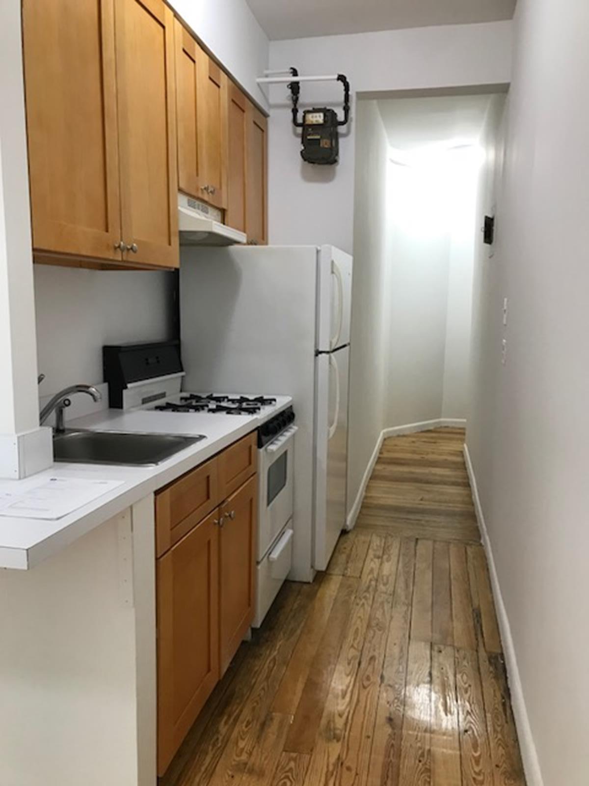 234-236 Thompson Street 6 Greenwich Village New York NY 10012