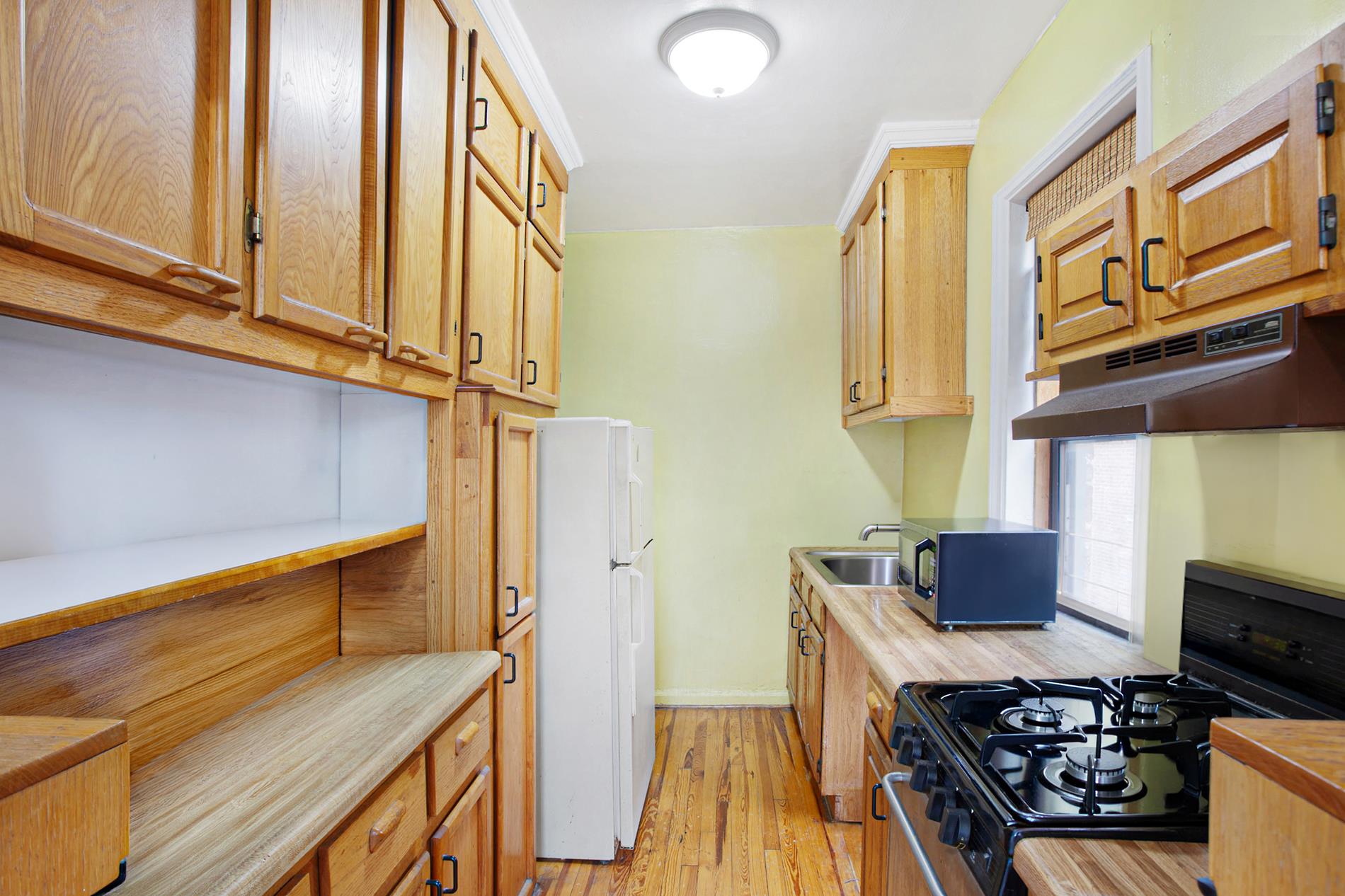 687 West 204th Street 6-D Inwood New York NY 10034