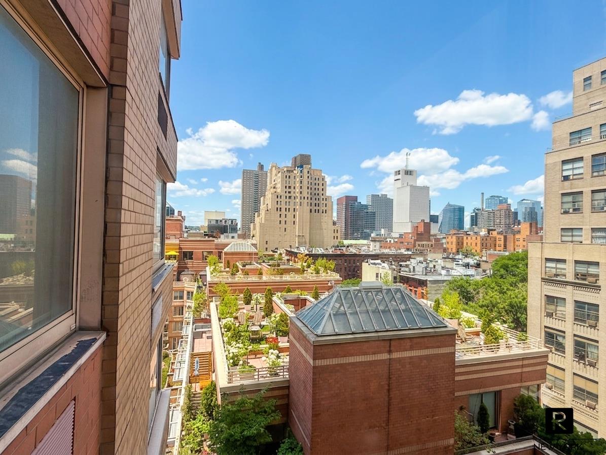350 West 50th Street Midtown West New York NY 10019