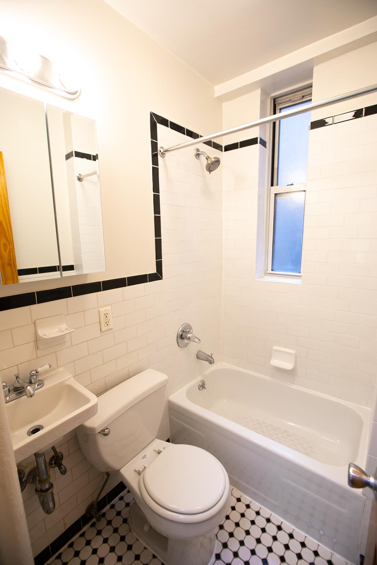 346 East 20th Street 9 Gramercy Park New York NY 10003
