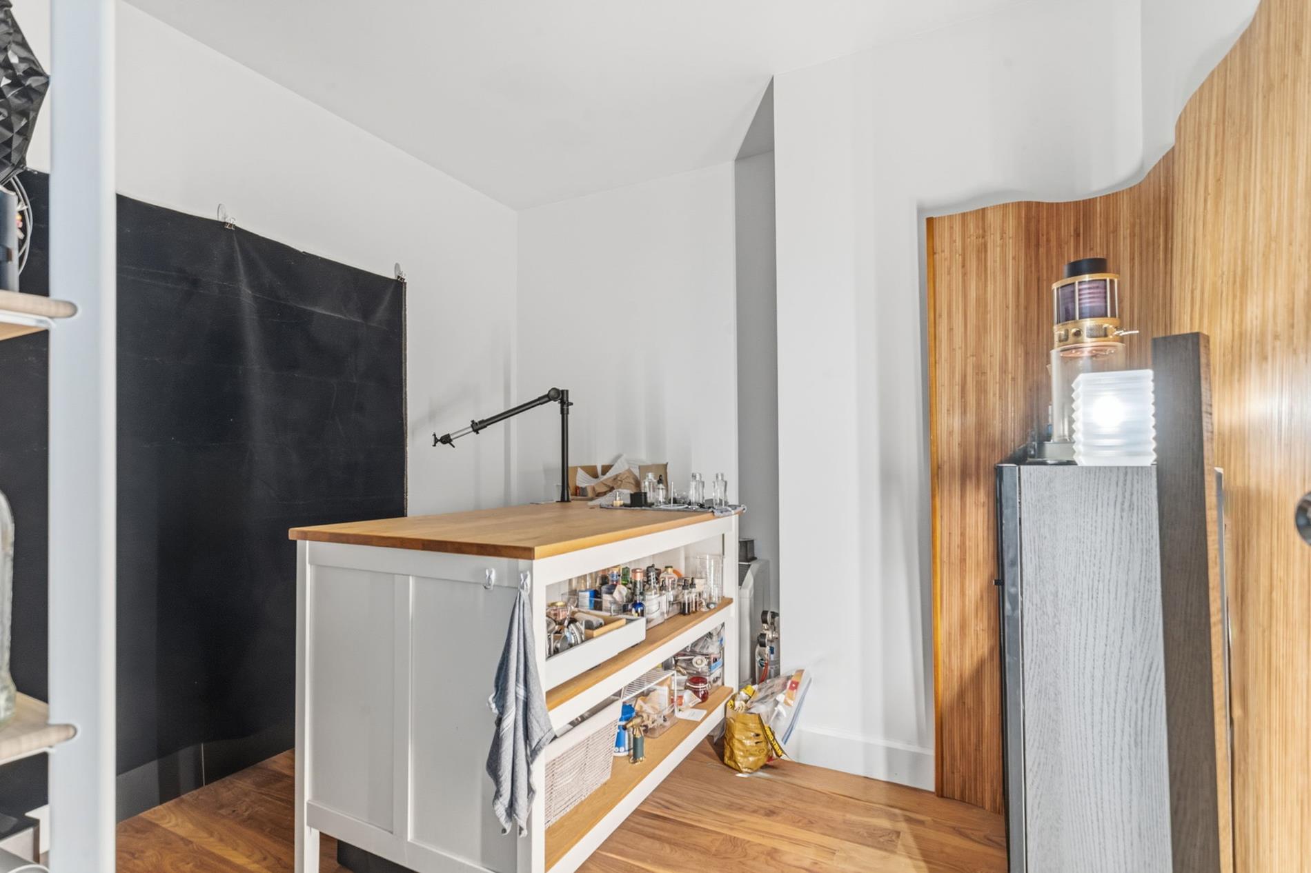 2-17 51st Avenue 517 Long Island City Queens NY 11101