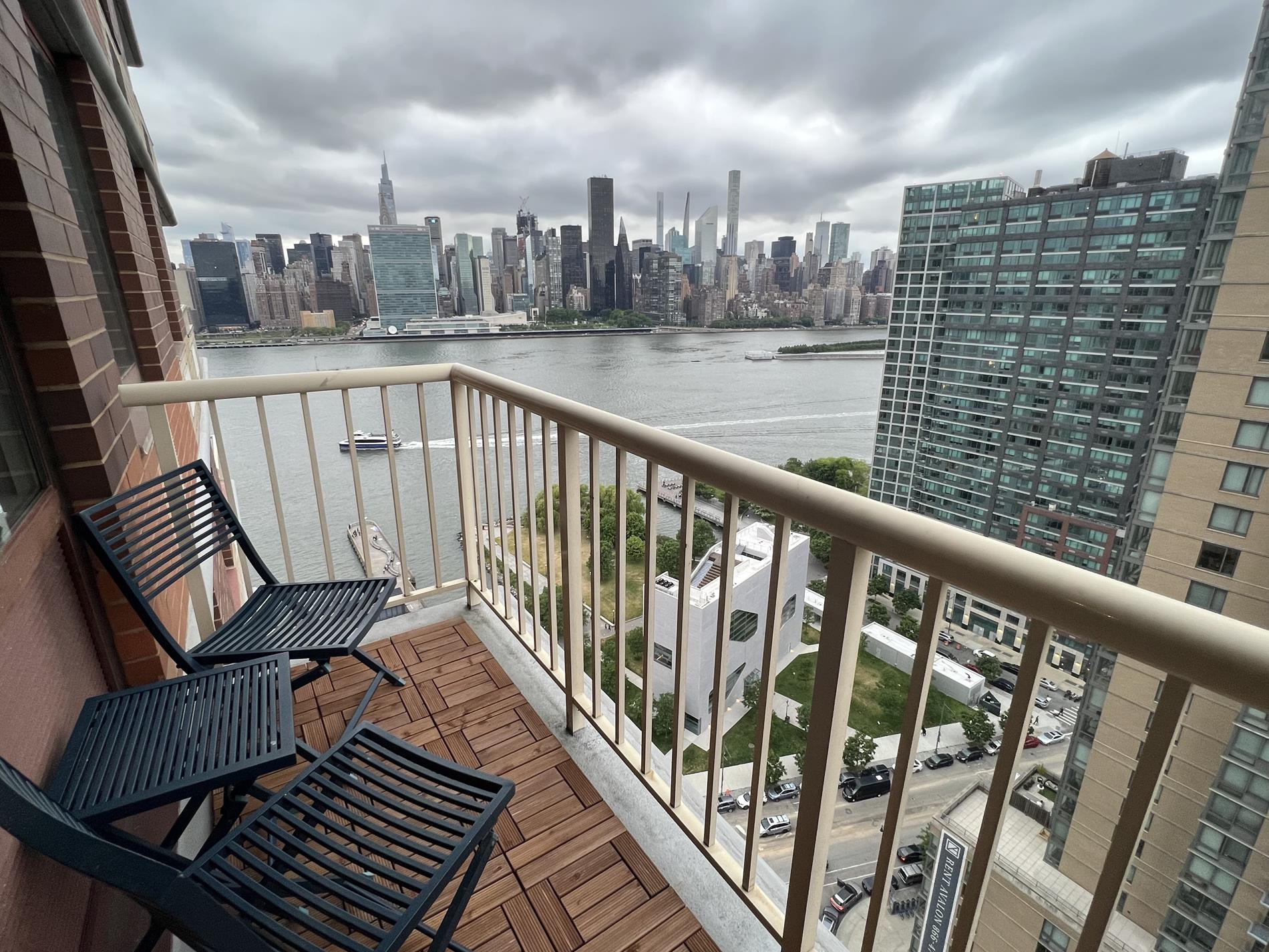 4-74 48th Avenue 28-C Hunters Point Queens NY 11109
