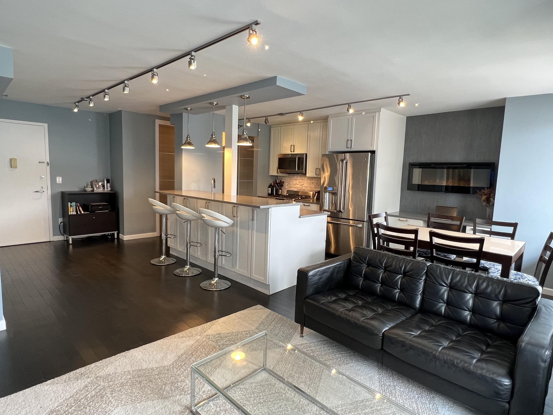 4-74 48th Avenue 28-C Hunters Point Queens NY 11109