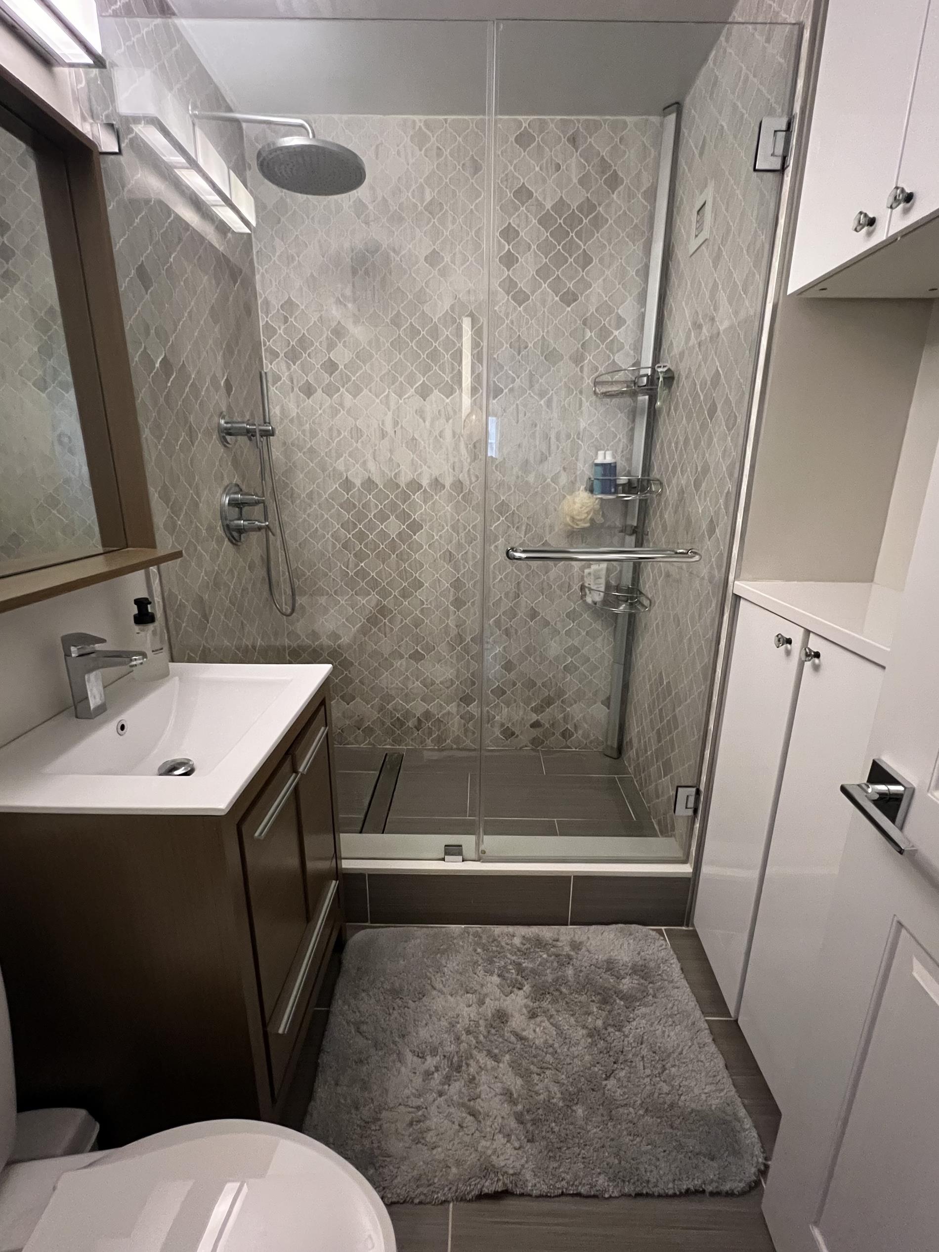 4-74 48th Avenue 28-C Hunters Point Queens NY 11109