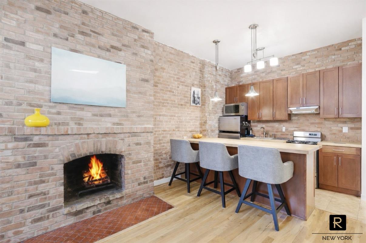 305 West 55th Street Midtown West New York NY 10019