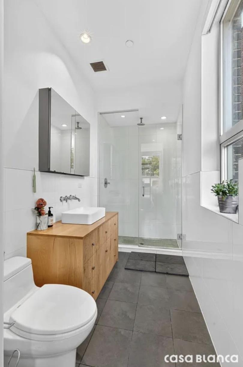 128 Newton Street 2-A Greenpoint Brooklyn NY 11222