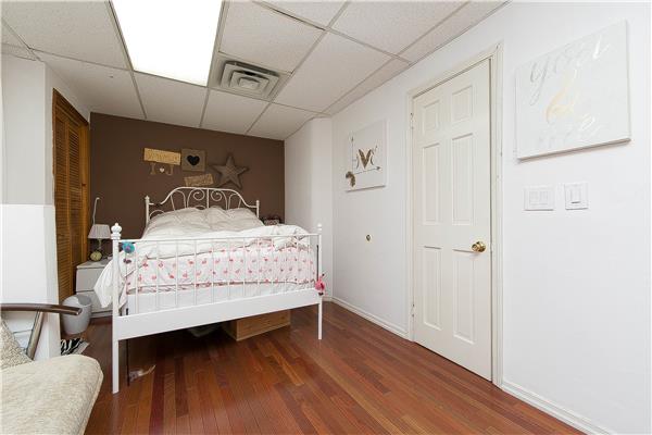 7801 Ridge Boulevard, #BUILDING