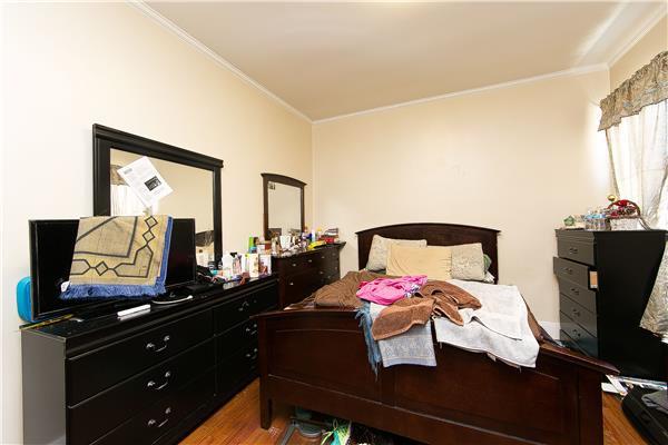 7801 Ridge Boulevard, #BUILDING