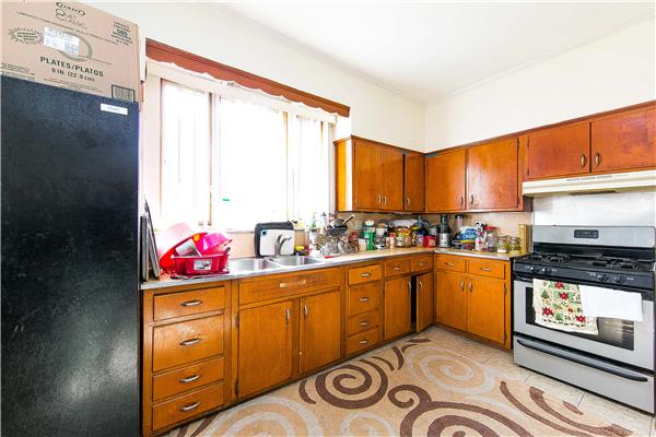 7801 Ridge Boulevard, #BUILDING