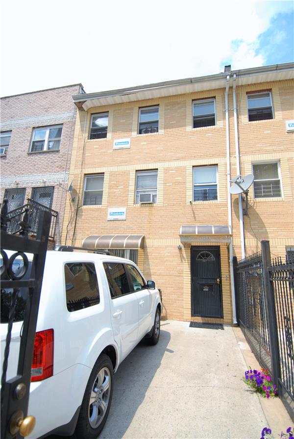 323A Pulaski Street Stuyvesant Heights Brooklyn NY 11206