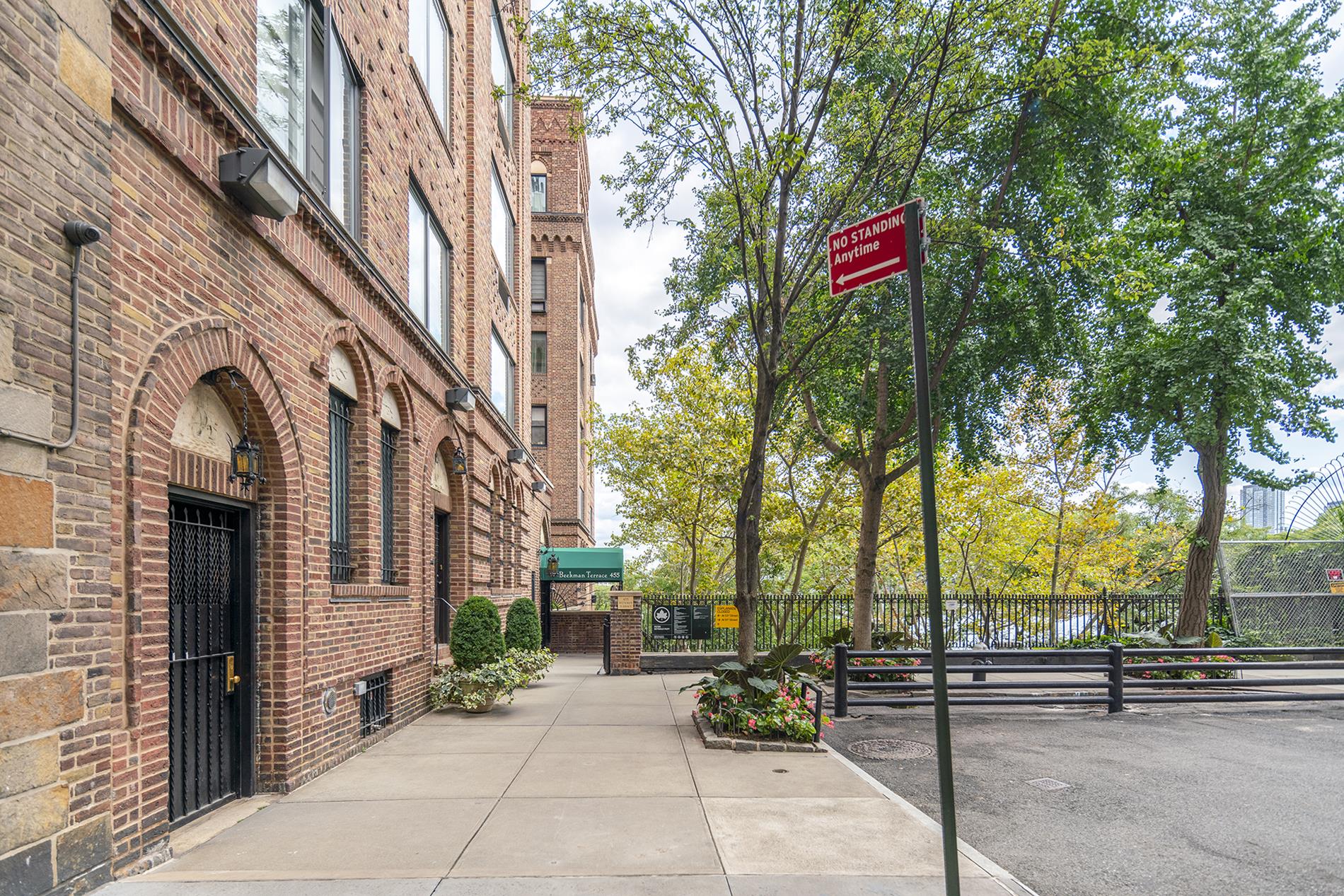 455 East 51st Street 1-G Beekman Place New York NY 10022