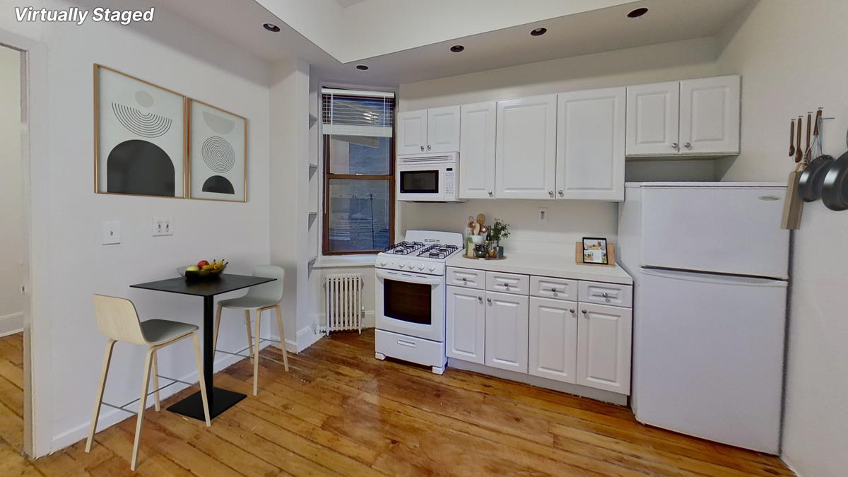 521 Hudson Street 2-RS W. Greenwich Village New York NY 10014