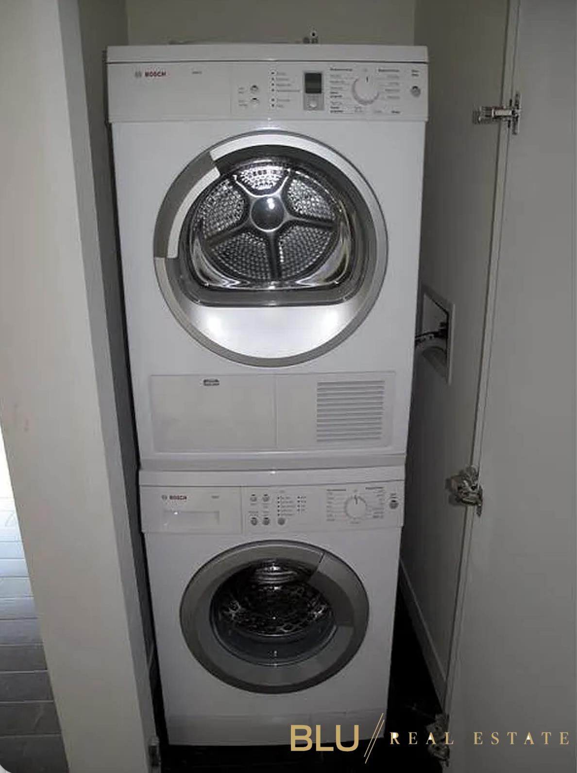 111 Fulton Street PH-202 Seaport District New York NY 10038