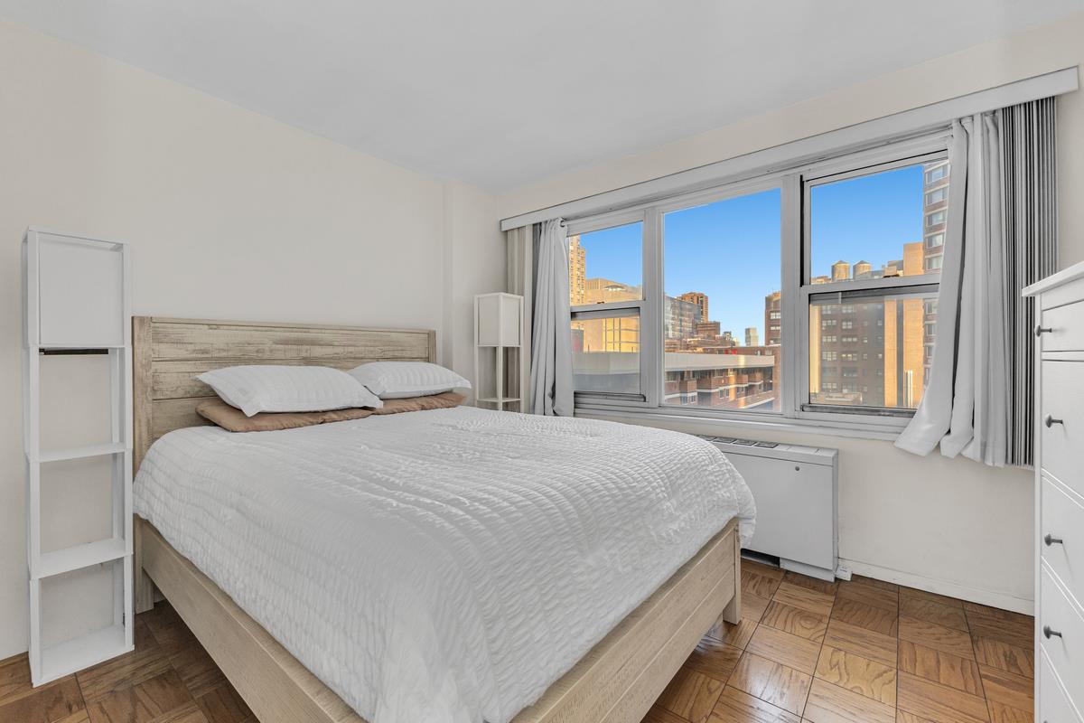 305 East 24th Street 10-L Kips Bay New York NY 10010