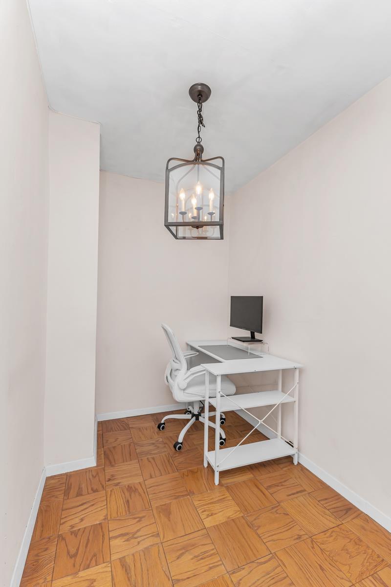 305 East 24th Street 10-L Kips Bay New York NY 10010