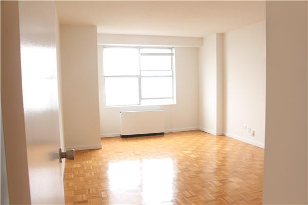 2500 Johnson Avenue, #3-M