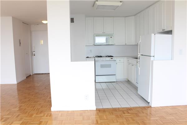 2500 Johnson Avenue, #3-M
