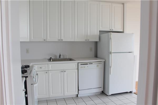 2500 Johnson Avenue, #3-M