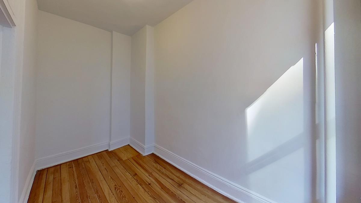 234-236 Thompson Street 24 Greenwich Village New York NY 10012