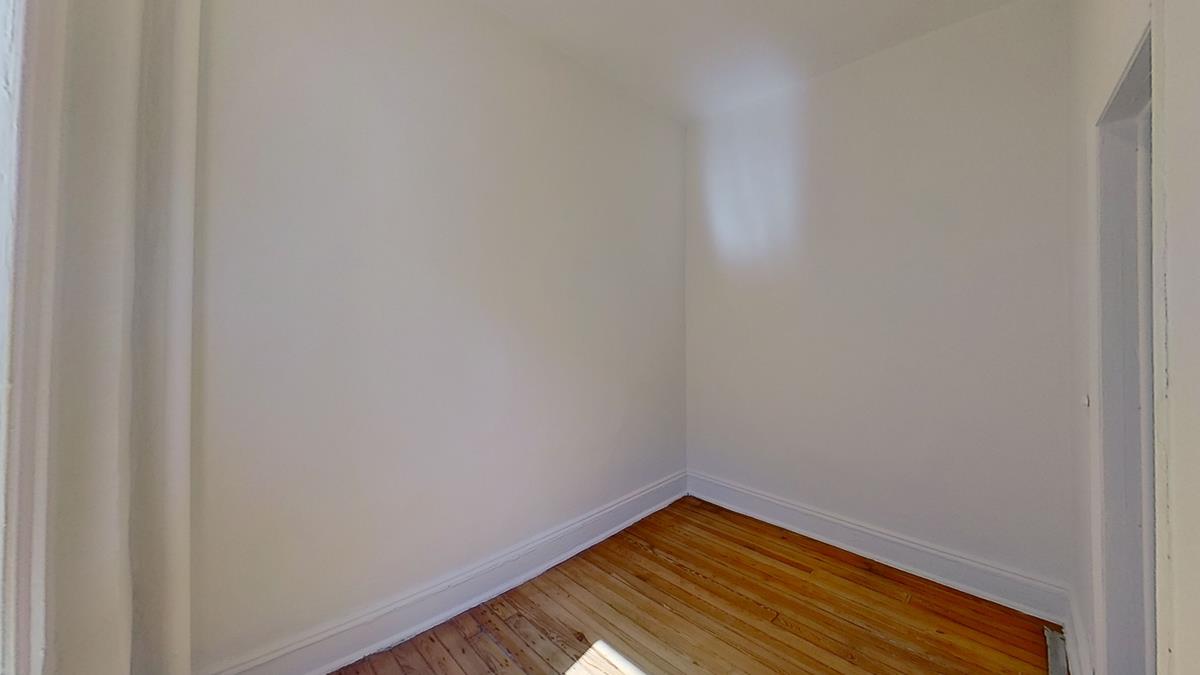 234-236 Thompson Street 24 Greenwich Village New York NY 10012