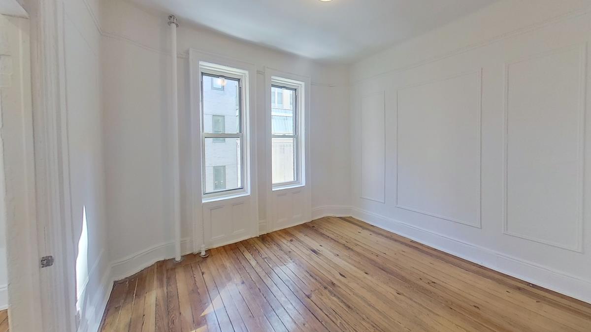 234-236 Thompson Street 24 Greenwich Village New York NY 10012