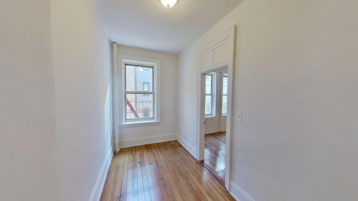 234-236 Thompson Street 24 Greenwich Village New York NY 10012