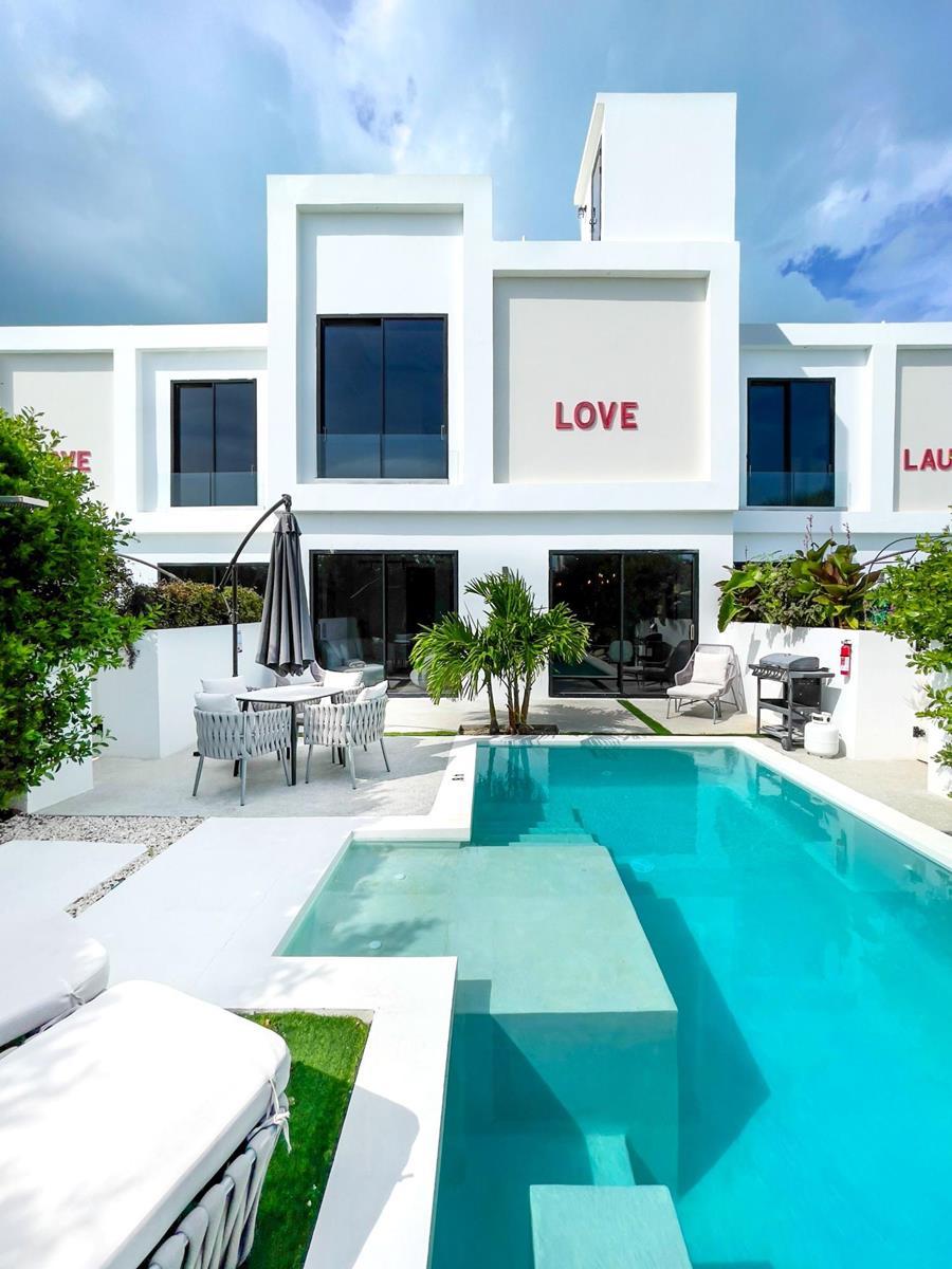 June Plum Road Out of NYC Grace Bay Providenciales