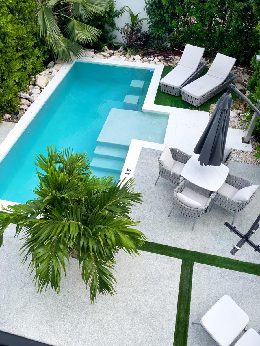27 June Plum Road Out of NYC Grace Bay Providenciales