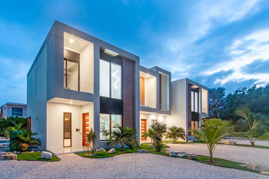 27 June Plum Road Out of NYC Grace Bay Providenciales