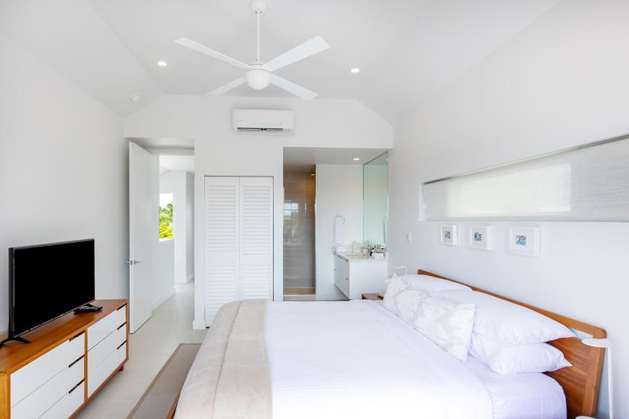 Sunset Beach Enclave Out of NYC Leeward Providenciales