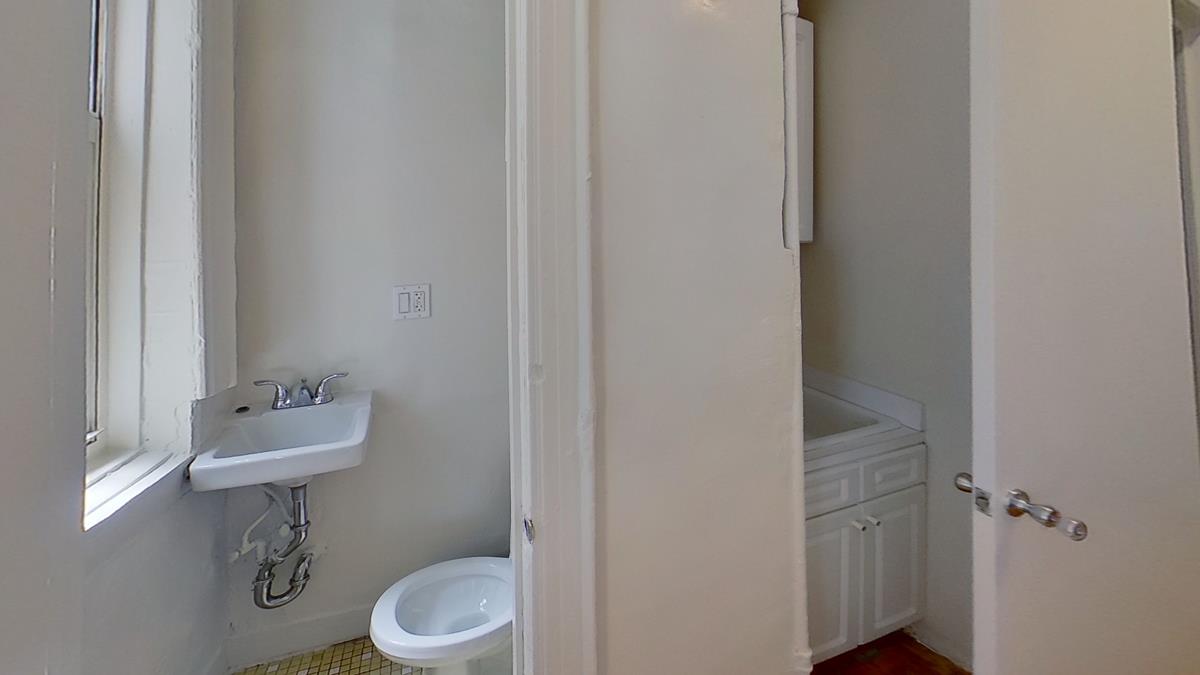 234-236 Thompson Street 16 Greenwich Village New York NY 10012