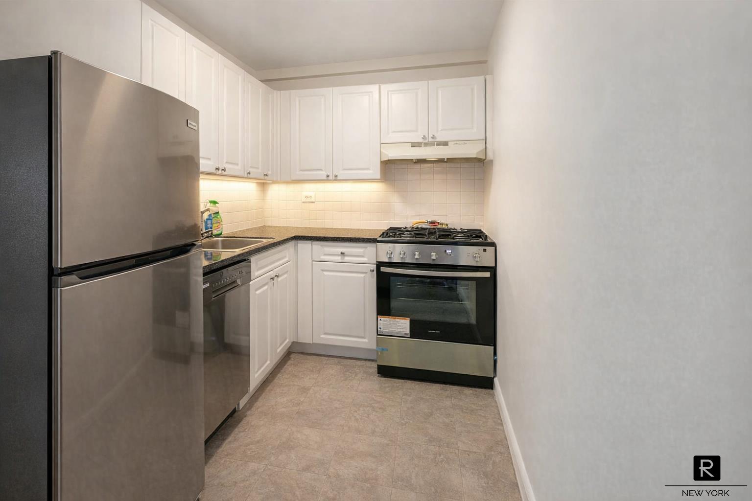 240 East 55th Street Sutton Place New York NY 10022