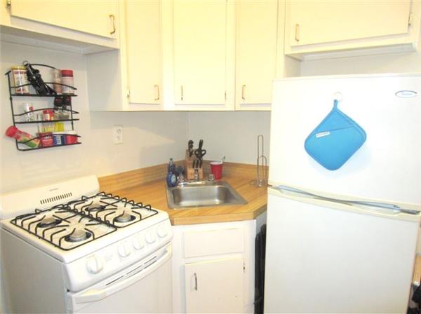 130 East 4th Street 2 E. Greenwich Village New York NY 10003