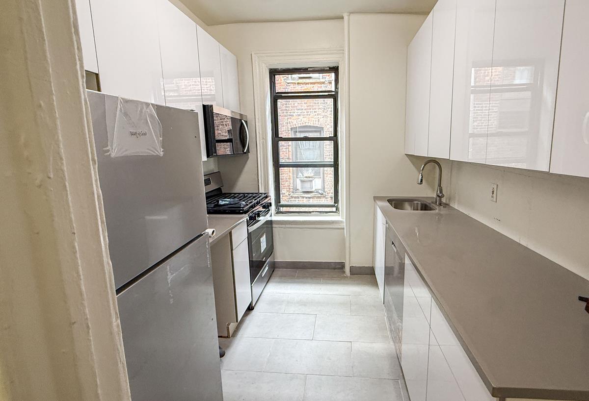 502 Amsterdam Avenue 15 Upper West Side New York NY 10024