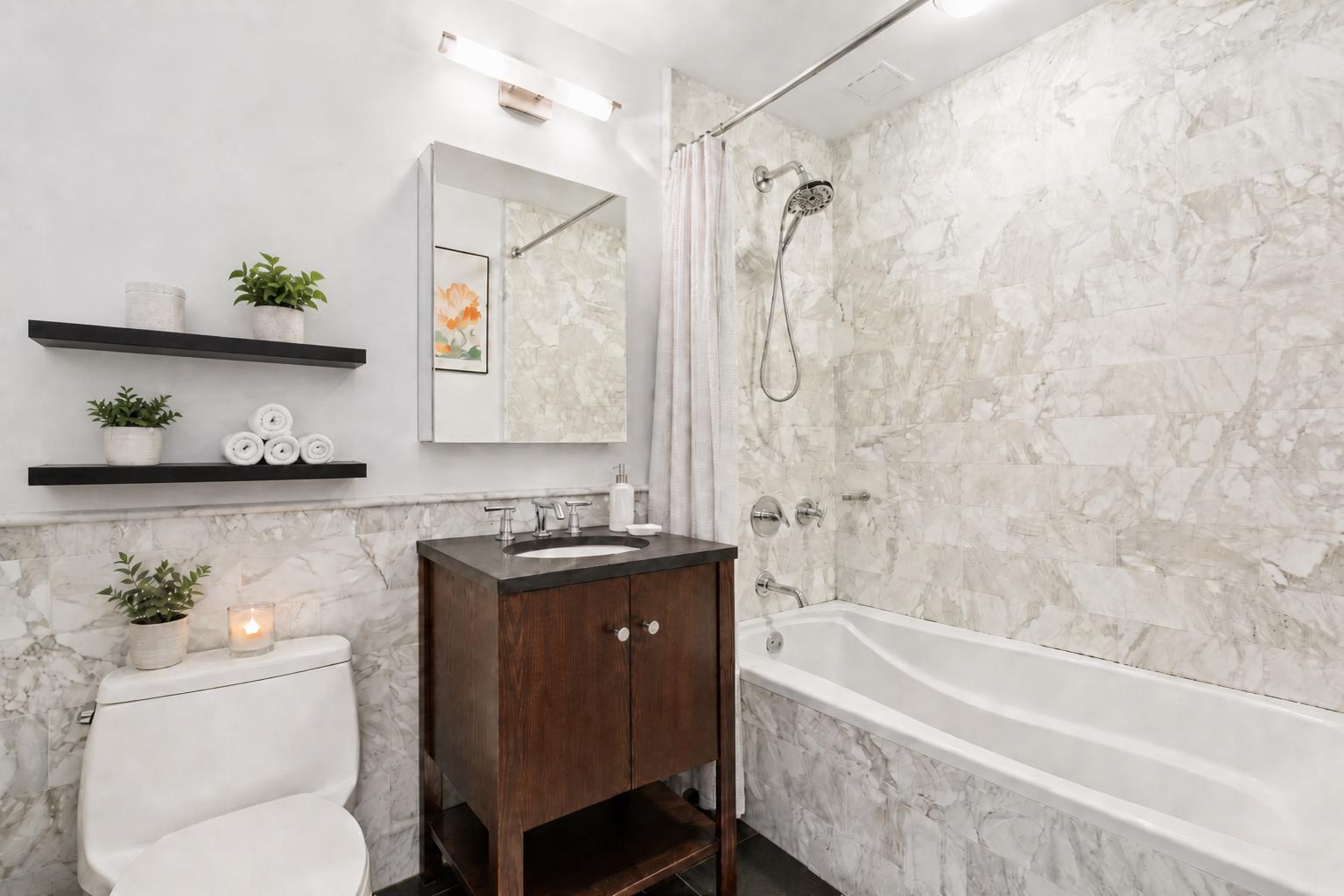 454 West 54th Street 4-K Clinton New York NY 10019