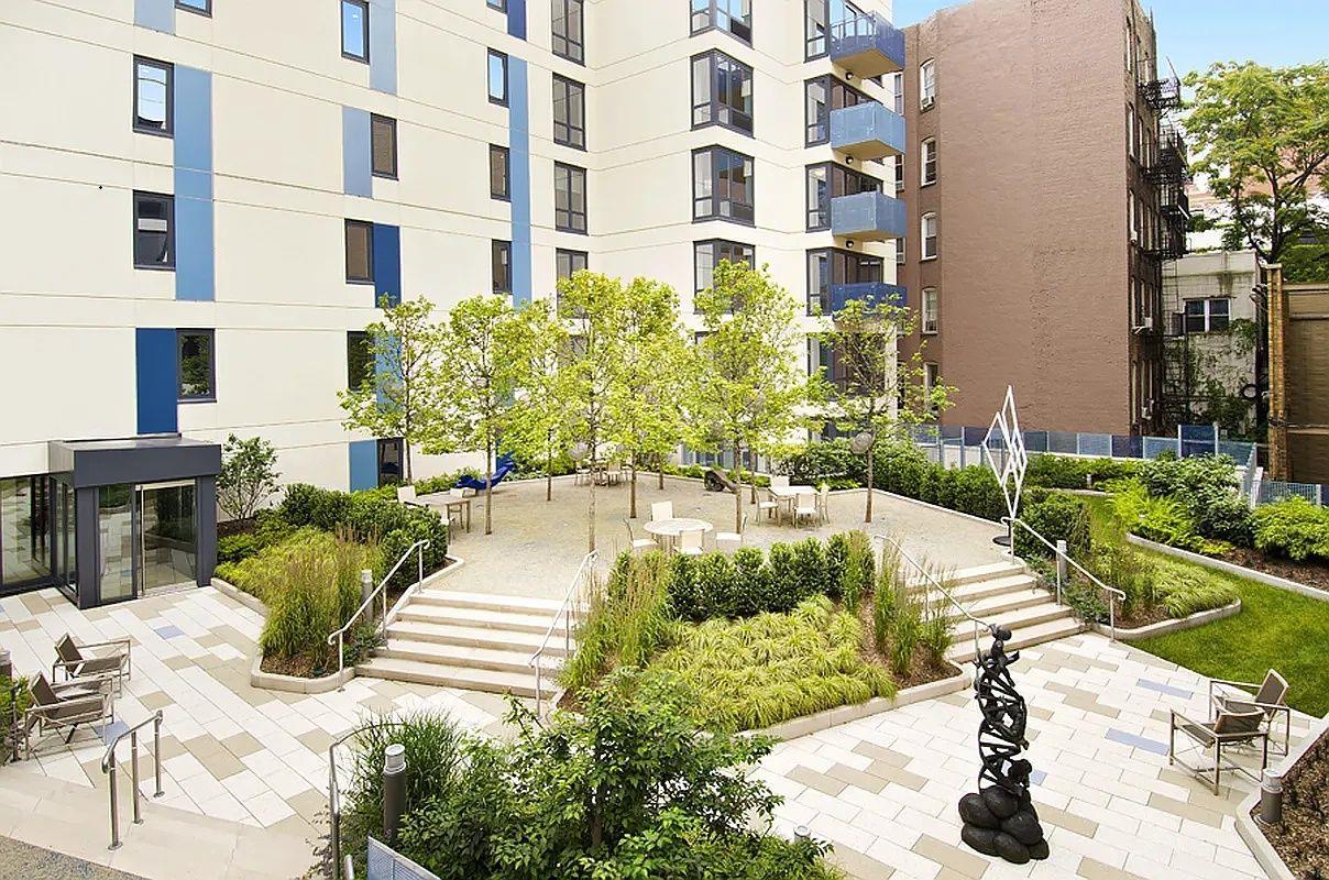 454 West 54th Street Clinton New York NY 10019