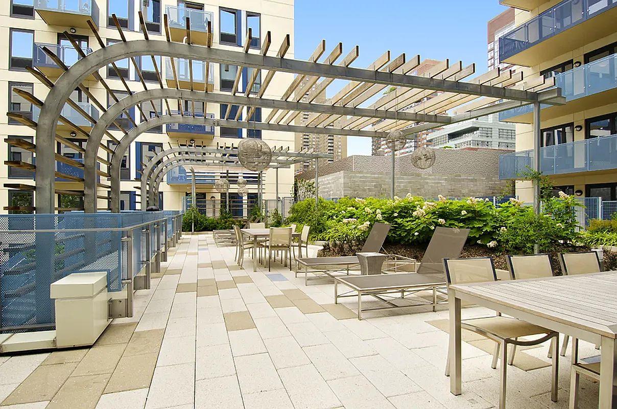 454 West 54th Street Clinton New York NY 10019