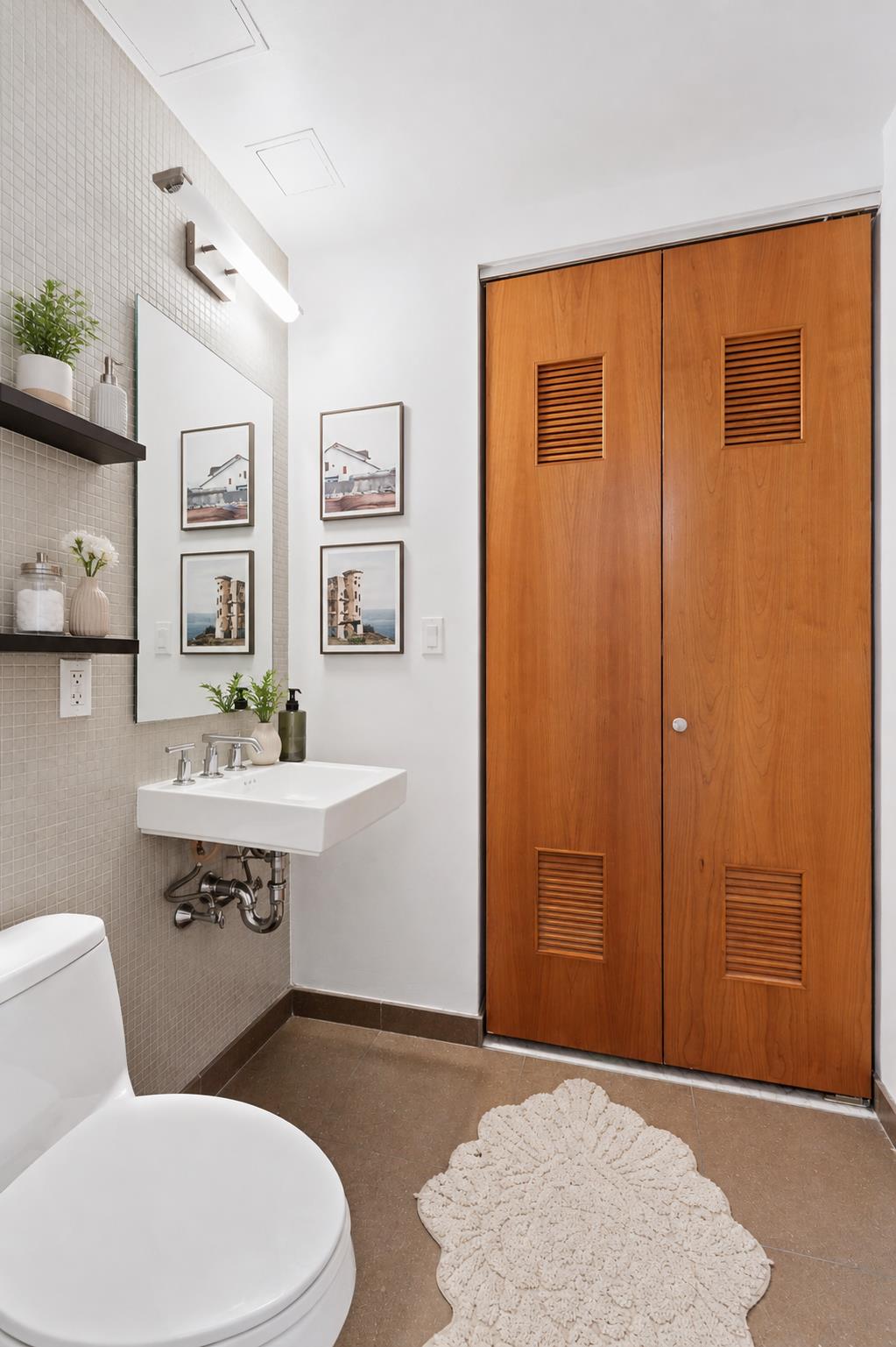 454 West 54th Street 4-K Clinton New York NY 10019