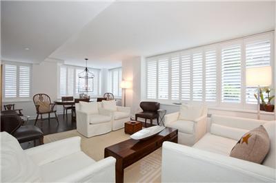 80 Riverside Blvd. Lincoln Square New York NY 10069 - R New York