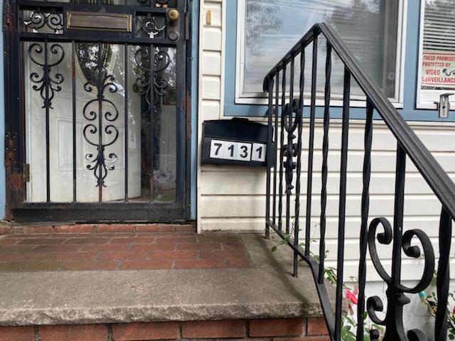 71-31 66th Road Middle Village Queens NY 11379
